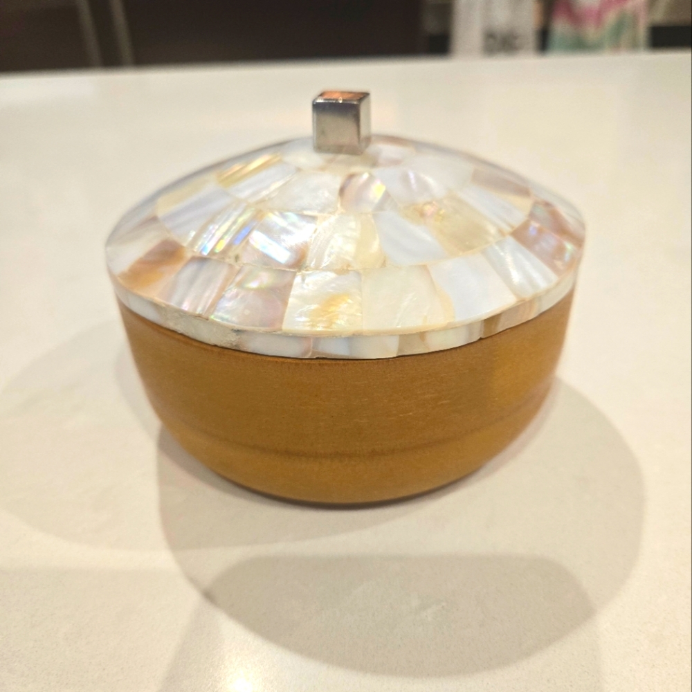 Mela Concha Round Box New